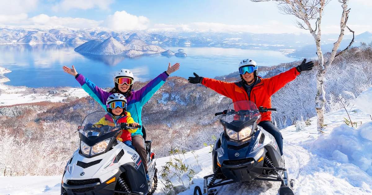 北海道：レイクヒル・ファーム スノーモービル体験（アイスクリーム